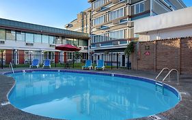 Days Inn By Wyndham Victoria Airport Sidney